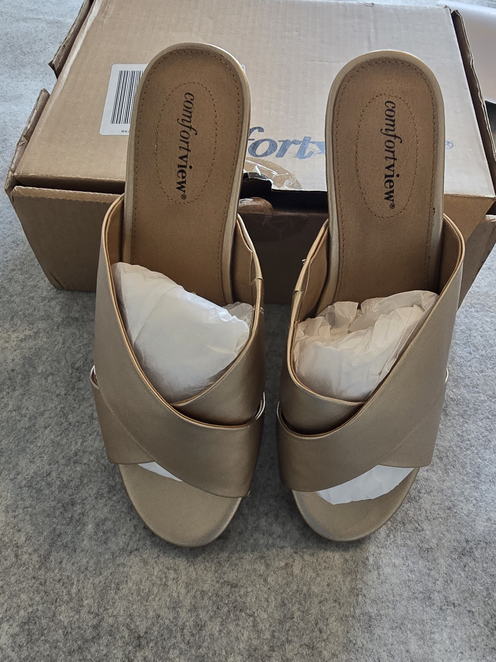 comfortview Metallic Gold Crisscross Slip-On Mules